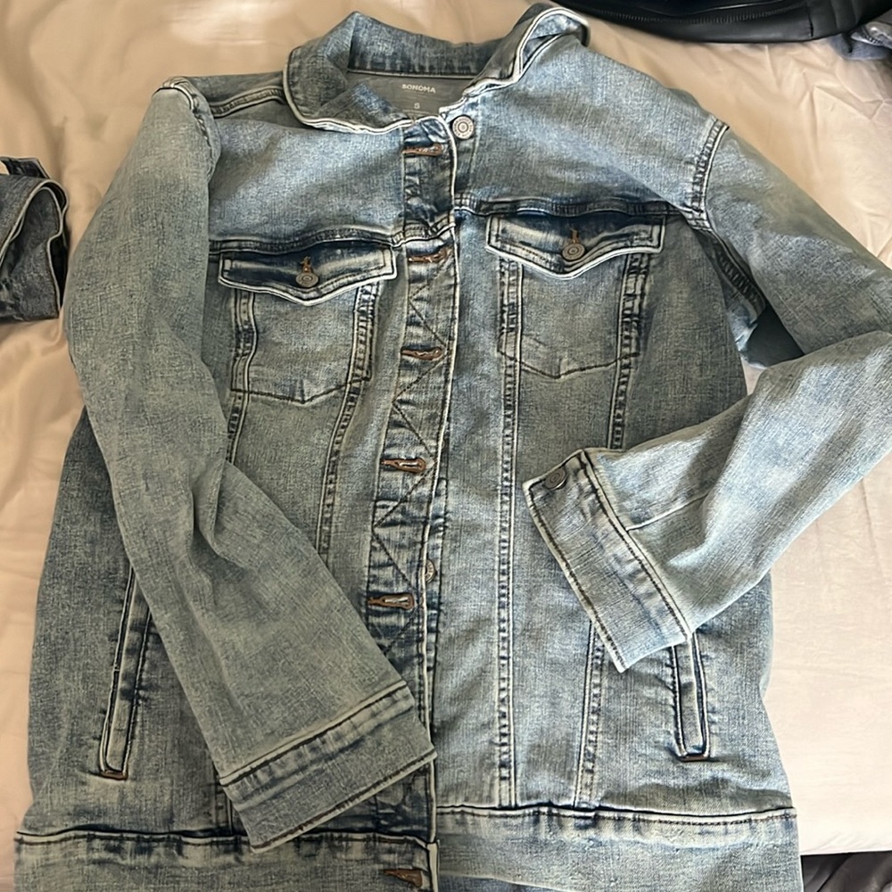 SONOMA SIZE SMALL, stretch jeans jacket